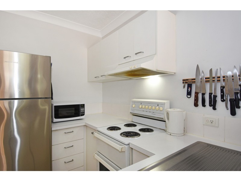 4/43 Cypress Avenue, Surfers Paradise QLD 4217