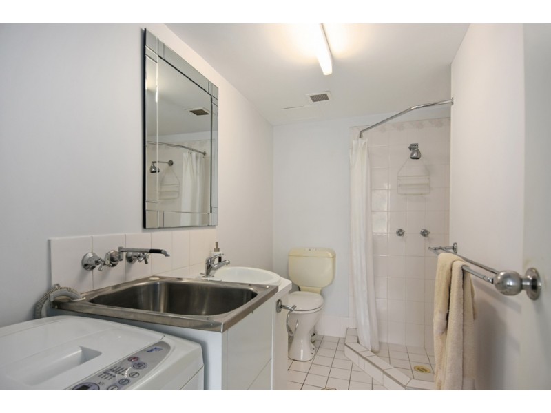 4/43 Cypress Avenue, Surfers Paradise QLD 4217