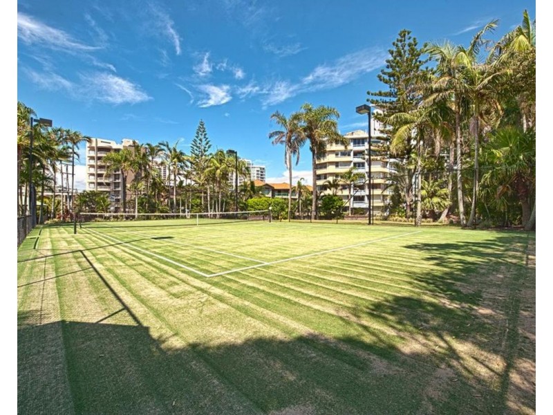 32D/4 Old Burleigh Road, Surfers Paradise QLD 4217