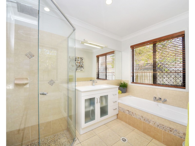 35 Korong Street, Southport QLD 4215