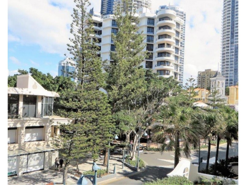 6/7 Elkhorn Avenue, Surfers Paradise QLD 4217
