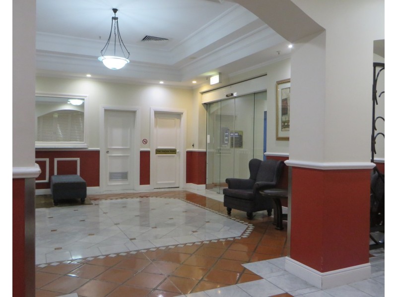 36/7 Elkhorn Avenue, Surfers Paradise QLD 4217