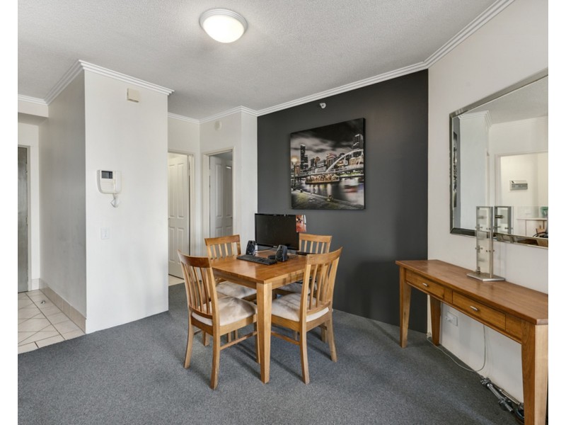 Sun City 3400 Surfers Paradise Boulevard, Surfers Paradise QLD 4217