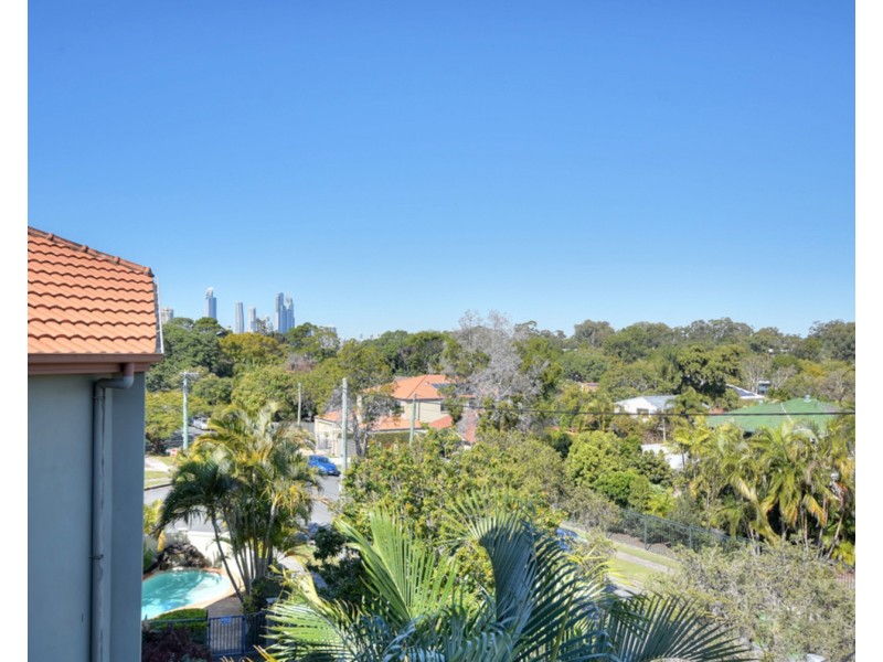 13/25 Chester Terrace, Southport QLD 4215