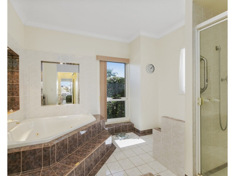 13 St Martin Place, Clear Island Waters QLD 4226