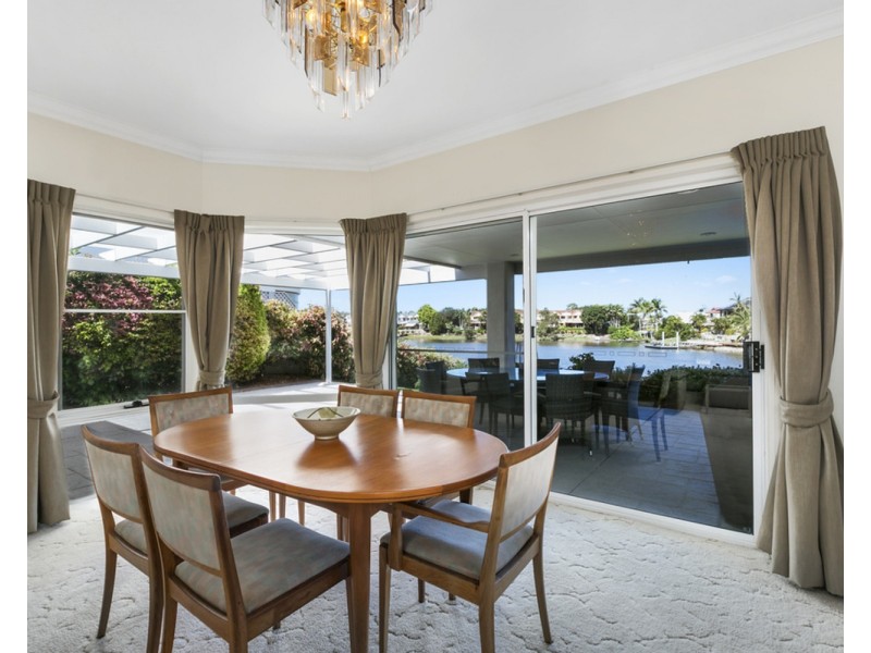 13 St Martin Place, Clear Island Waters QLD 4226