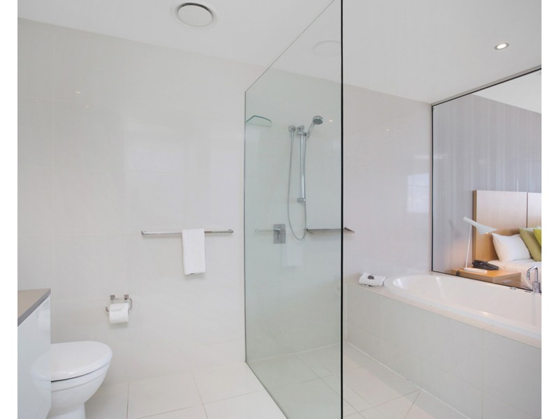 2453/9 Ferny Avenue, Surfers Paradise QLD 4217