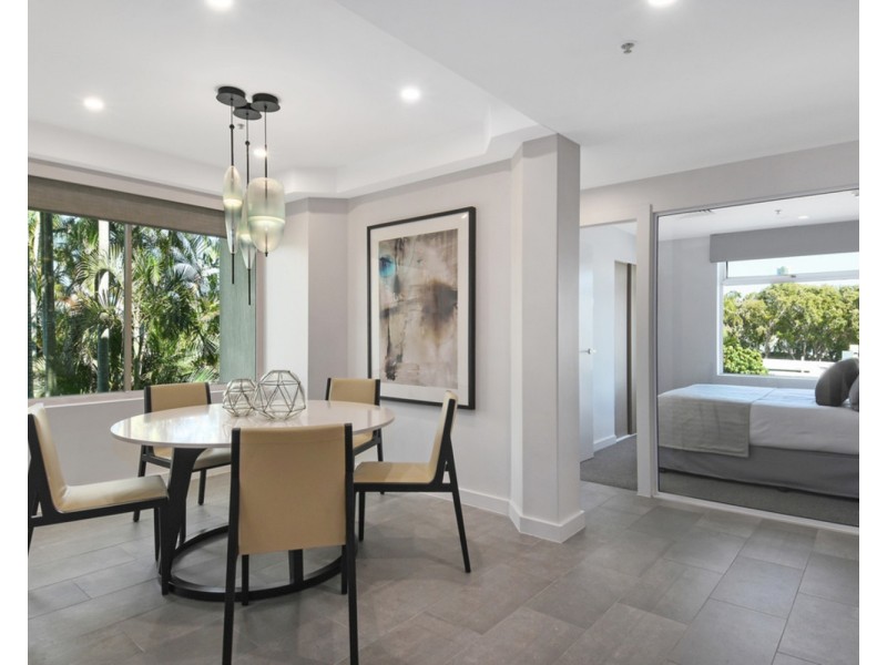 Pacific Mirage/105 Seaworld Drive, Main Beach QLD 4217