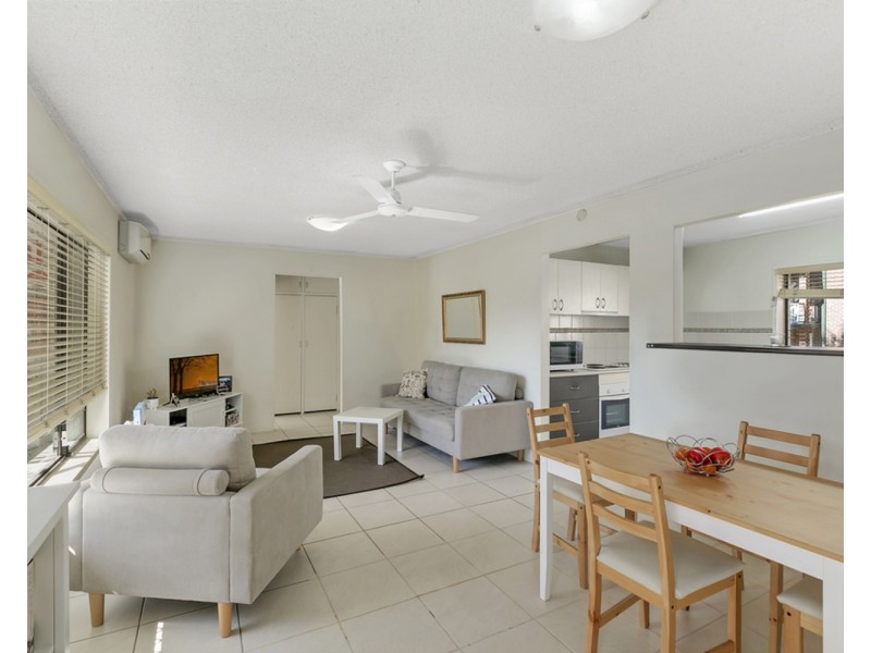 214 Scarborough Street, Southport QLD 4215