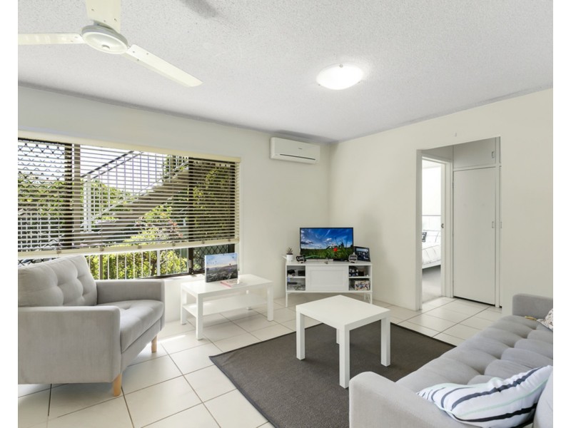 214 Scarborough Street, Southport QLD 4215