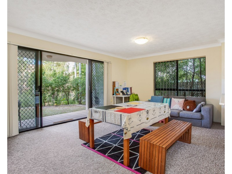 16 Waverley Street, Southport QLD 4215