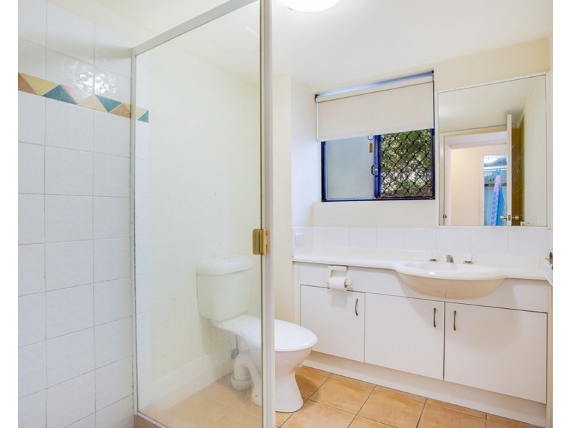 16 Waverley Street, Southport QLD 4215