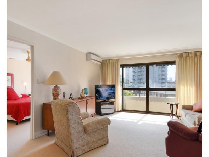 14/1 Peninsular Drive, Surfers Paradise QLD 4217