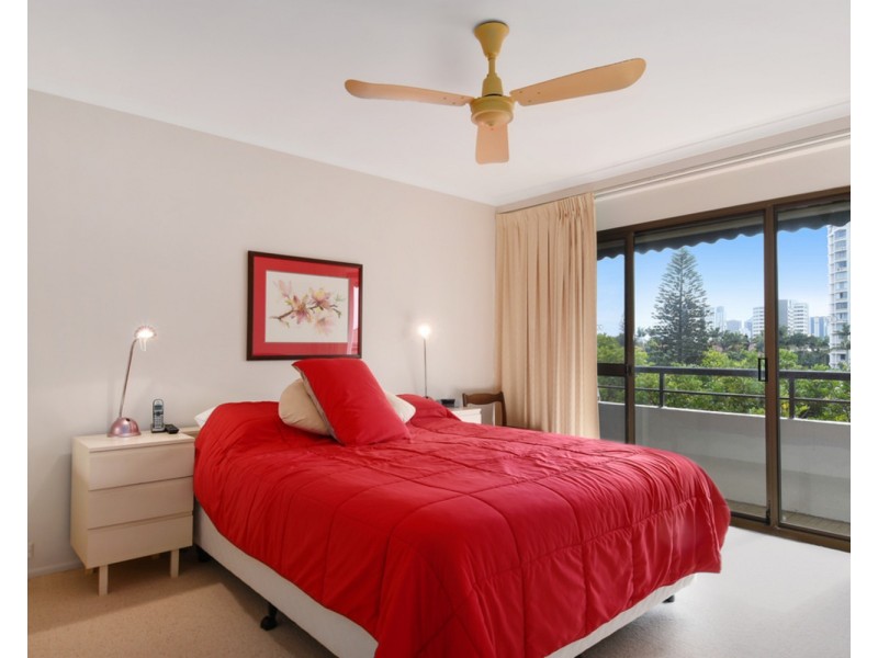 14/1 Peninsular Drive, Surfers Paradise QLD 4217