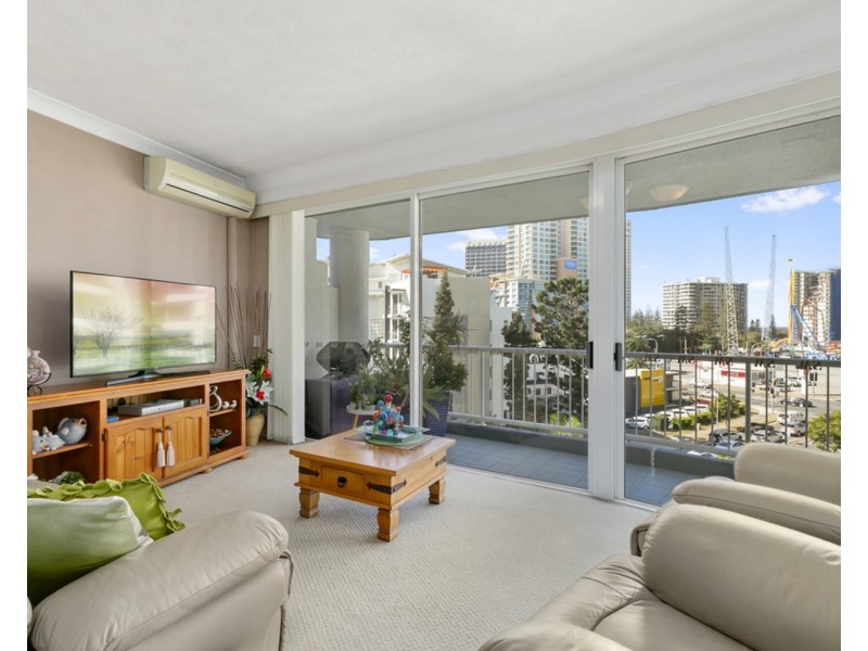 “Surfers Mayfair”/19 Riverview Parade, Surfers Paradise QLD 4217