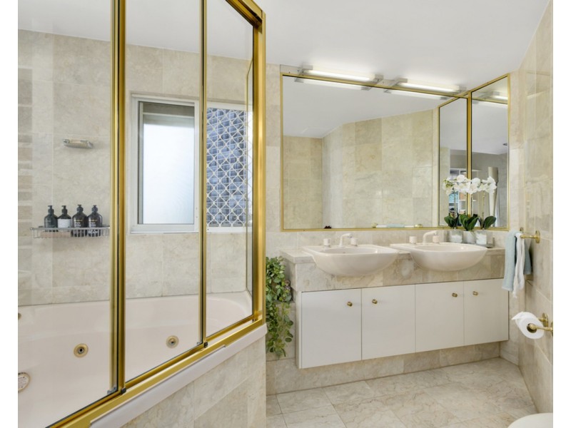 “Surfers Mayfair”/19 Riverview Parade, Surfers Paradise QLD 4217