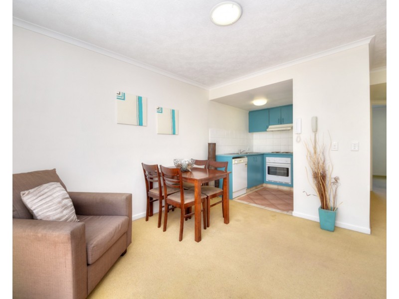 9/193-197 Surf Parade, Surfers Paradise QLD 4217