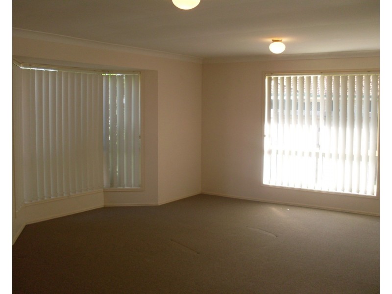 44 Fairview Court, Arundel QLD 4214