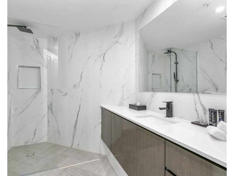 2202 SunCity/3400 Surfers Paradise Boulevard, Surfers Paradise QLD 4217