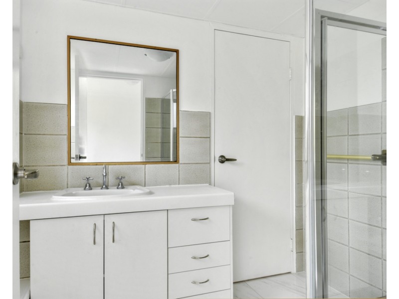 2/14 Vista Street, Surfers Paradise QLD 4217