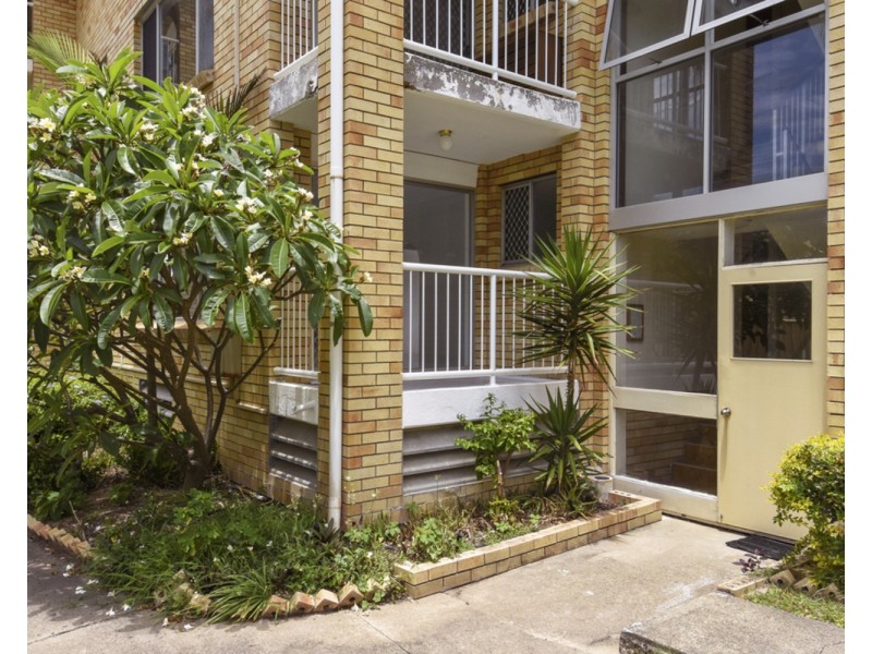 2/14 Vista Street, Surfers Paradise QLD 4217