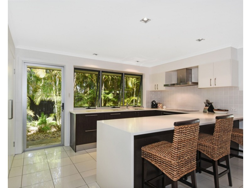 21 Dunbarton Avenue, Sorrento QLD 4217