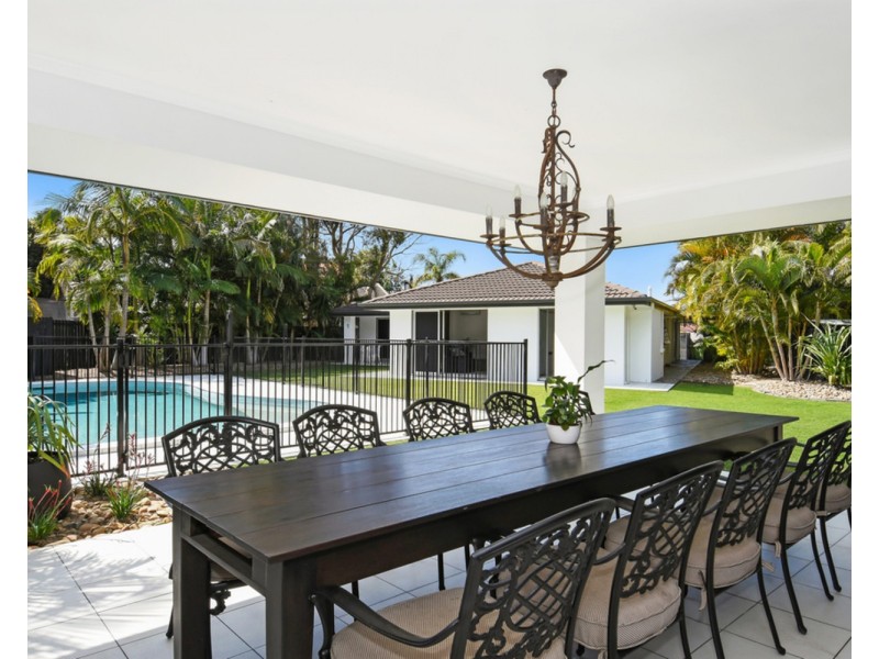 21 Dunbarton Avenue, Sorrento QLD 4217