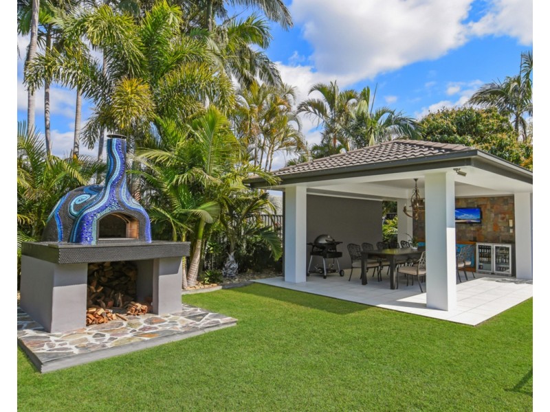 21 Dunbarton Avenue, Sorrento QLD 4217