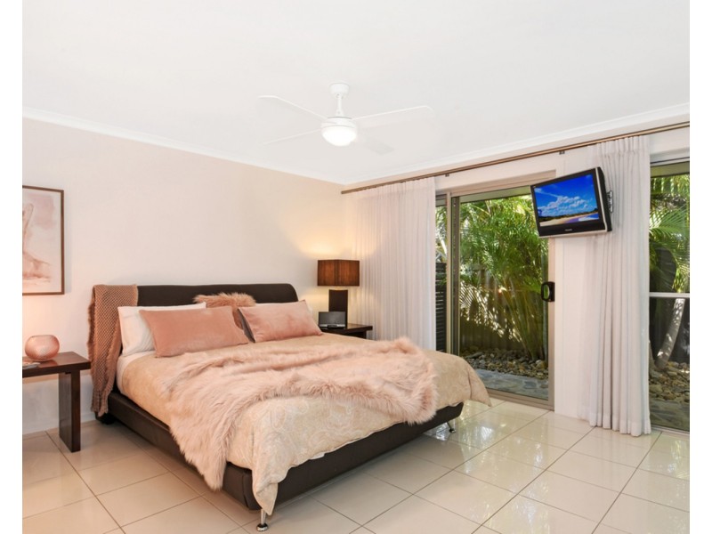 21 Dunbarton Avenue, Sorrento QLD 4217