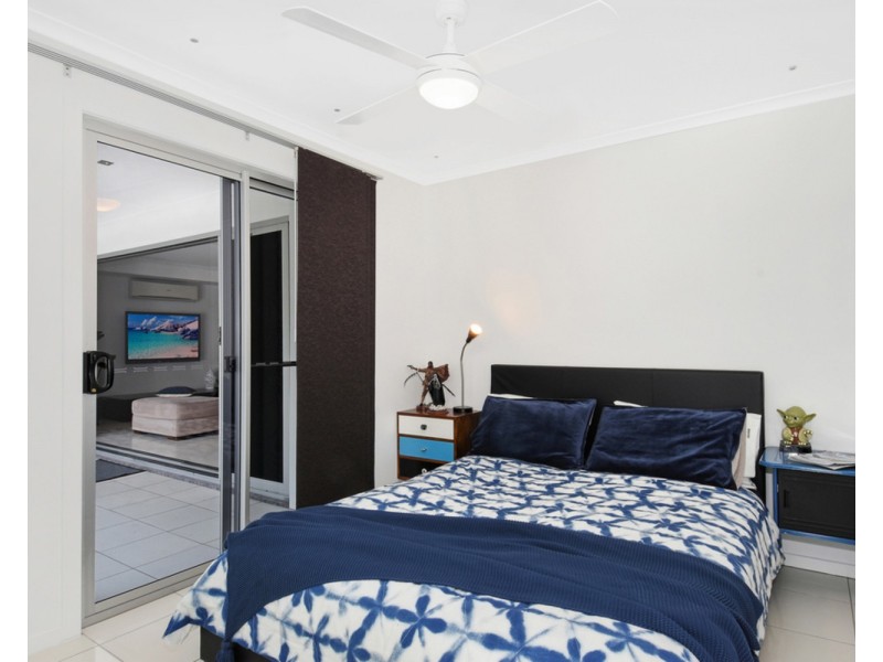 21 Dunbarton Avenue, Sorrento QLD 4217