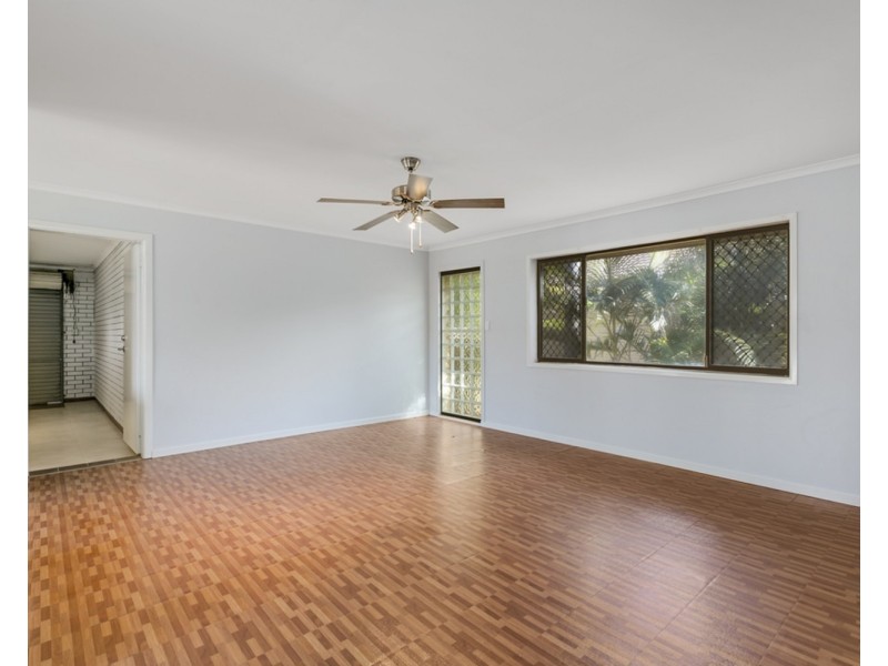 2/15 Caroline Avenue, Southport QLD 4215