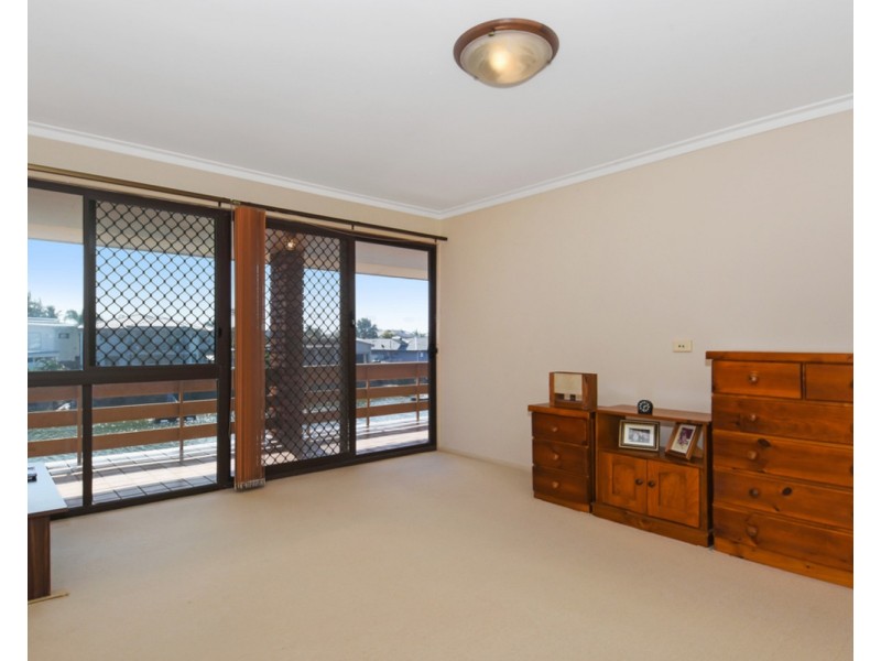 51 Boomerang Crescent, Sorrento QLD 4217