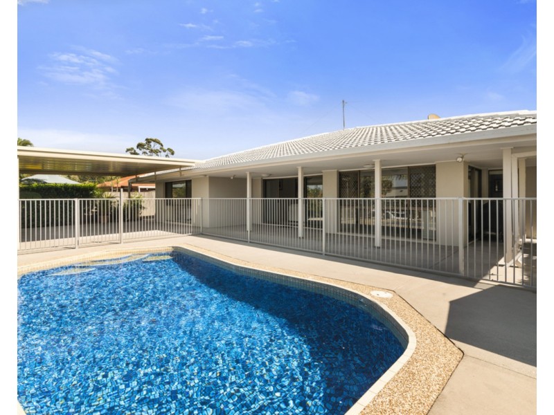 73 Witt Avenue, Carrara QLD 4211