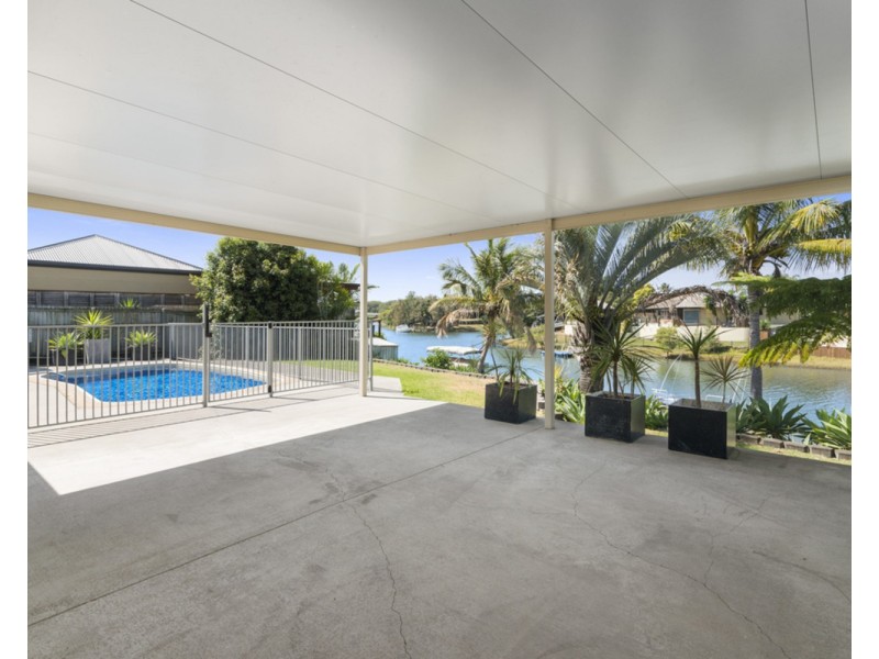 73 Witt Avenue, Carrara QLD 4211