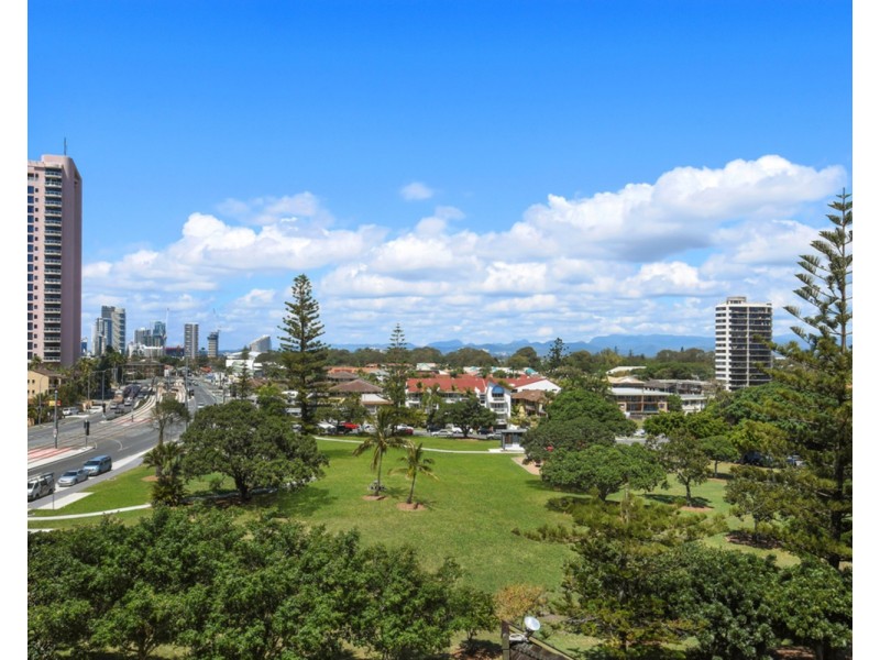 22/Surfers Hawiian 2890 Gold Coast Highway, Surfers Paradise QLD 4217