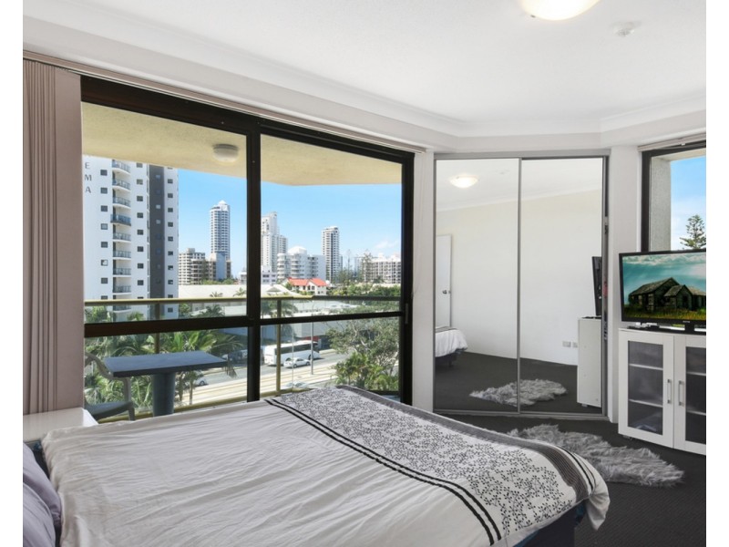 22/Surfers Hawiian 2890 Gold Coast Highway, Surfers Paradise QLD 4217