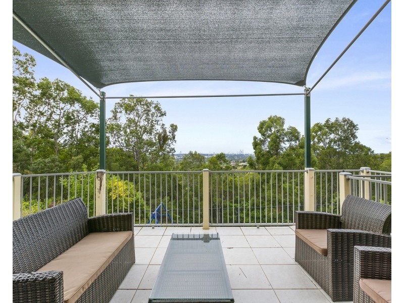 106 Armstrong Way, Highland Park QLD 4211