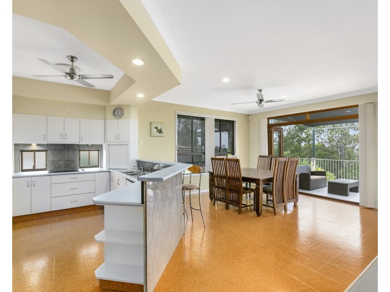 106 Armstrong Way, Highland Park QLD 4211