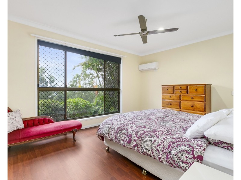 106 Armstrong Way, Highland Park QLD 4211