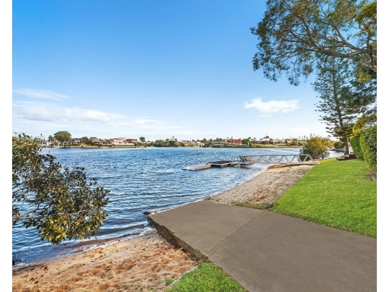 20 Argyle Crescent, Sorrento QLD 4217