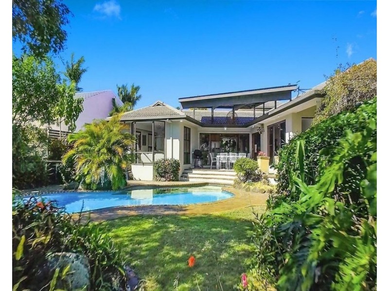 20 Argyle Crescent, Sorrento QLD 4217