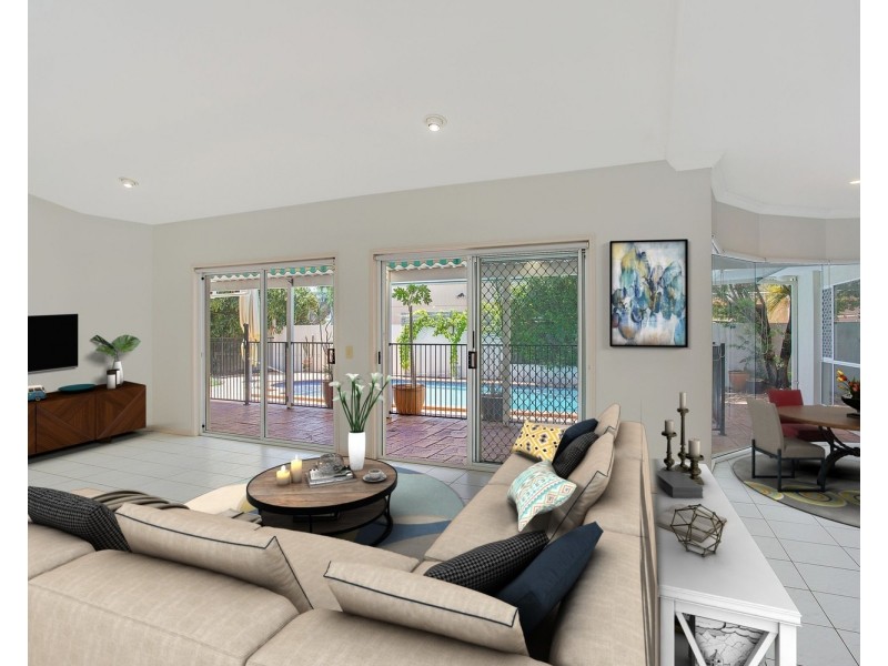 33 Martinique Way, Clear Island Waters QLD 4226