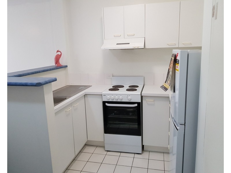 9/43 Cypress Avenue, Surfers Paradise QLD 4217