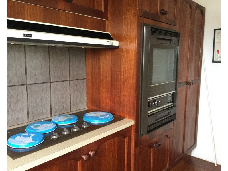 8/268 stanhill Drive, Chevron Island QLD 4217