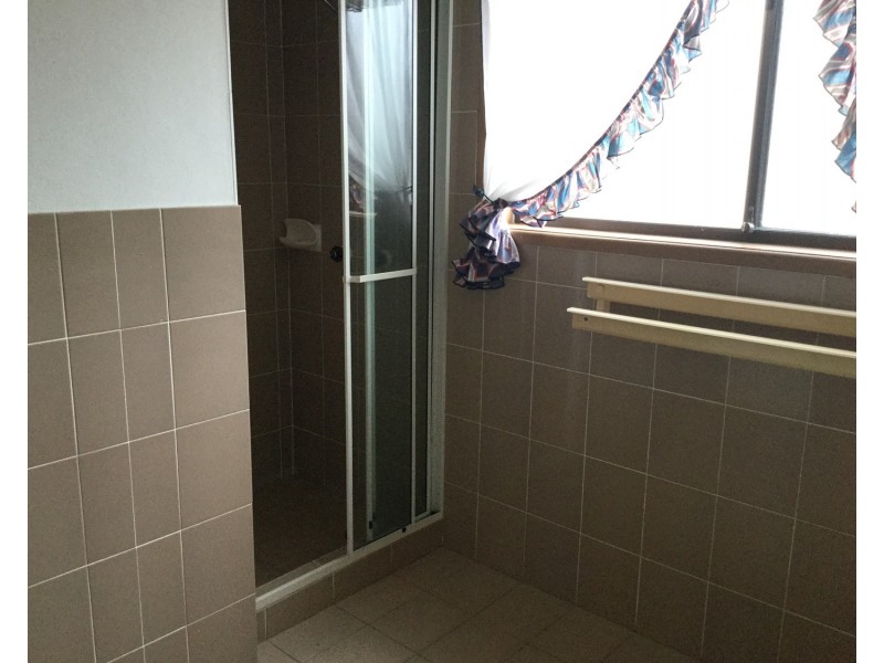 8/268 stanhill Drive, Chevron Island QLD 4217