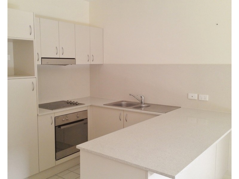 6 Rose Street, Southport QLD 4215