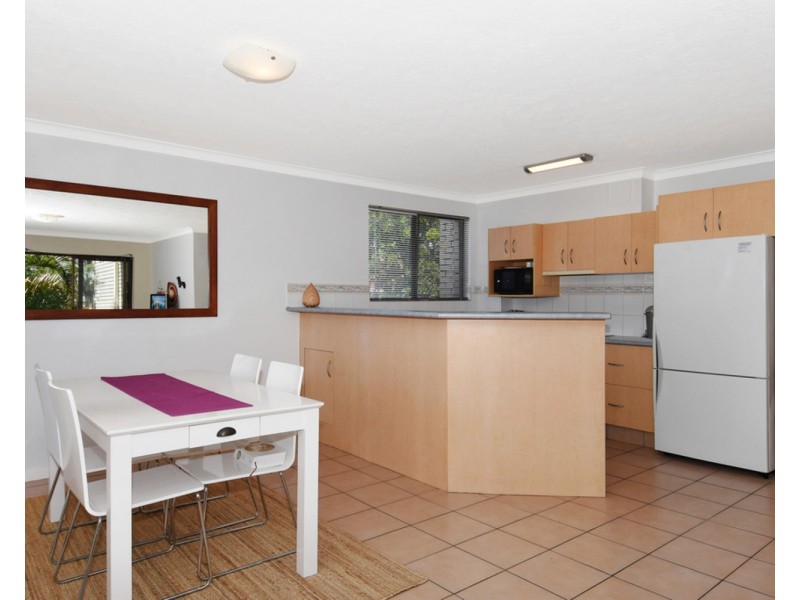 14/112 Stanhill Drive, Chevron Island QLD 4217