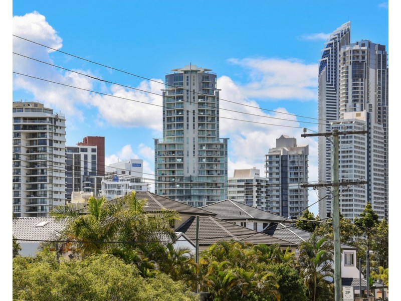 14/112 Stanhill Drive, Chevron Island QLD 4217