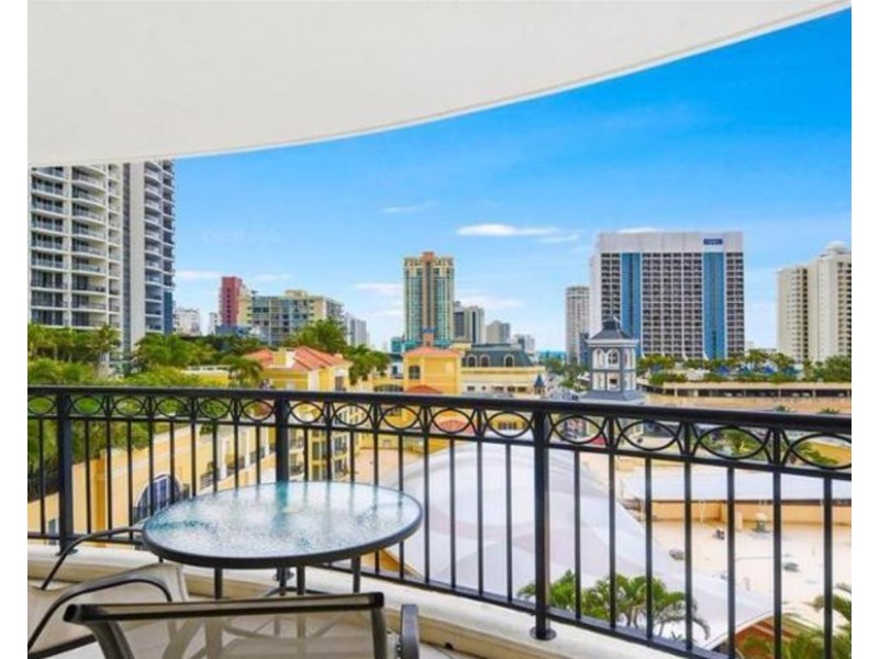 1074/23 Ferny Avenue, Surfers Paradise QLD 4217