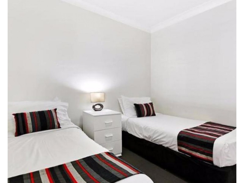 1074/23 Ferny Avenue, Surfers Paradise QLD 4217